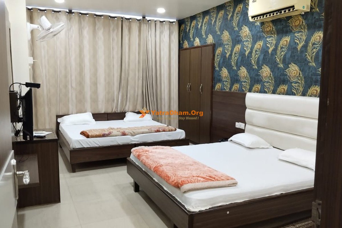 Shri Kashidham Atithi Bhawan Khatu 4 Bed Room