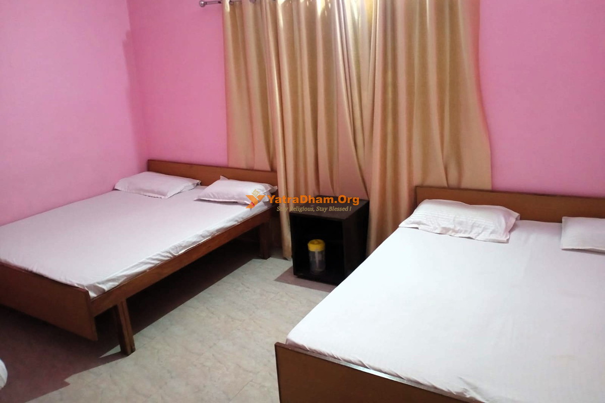 Hotel Neelkanth Guptkashi 4 Bed Room