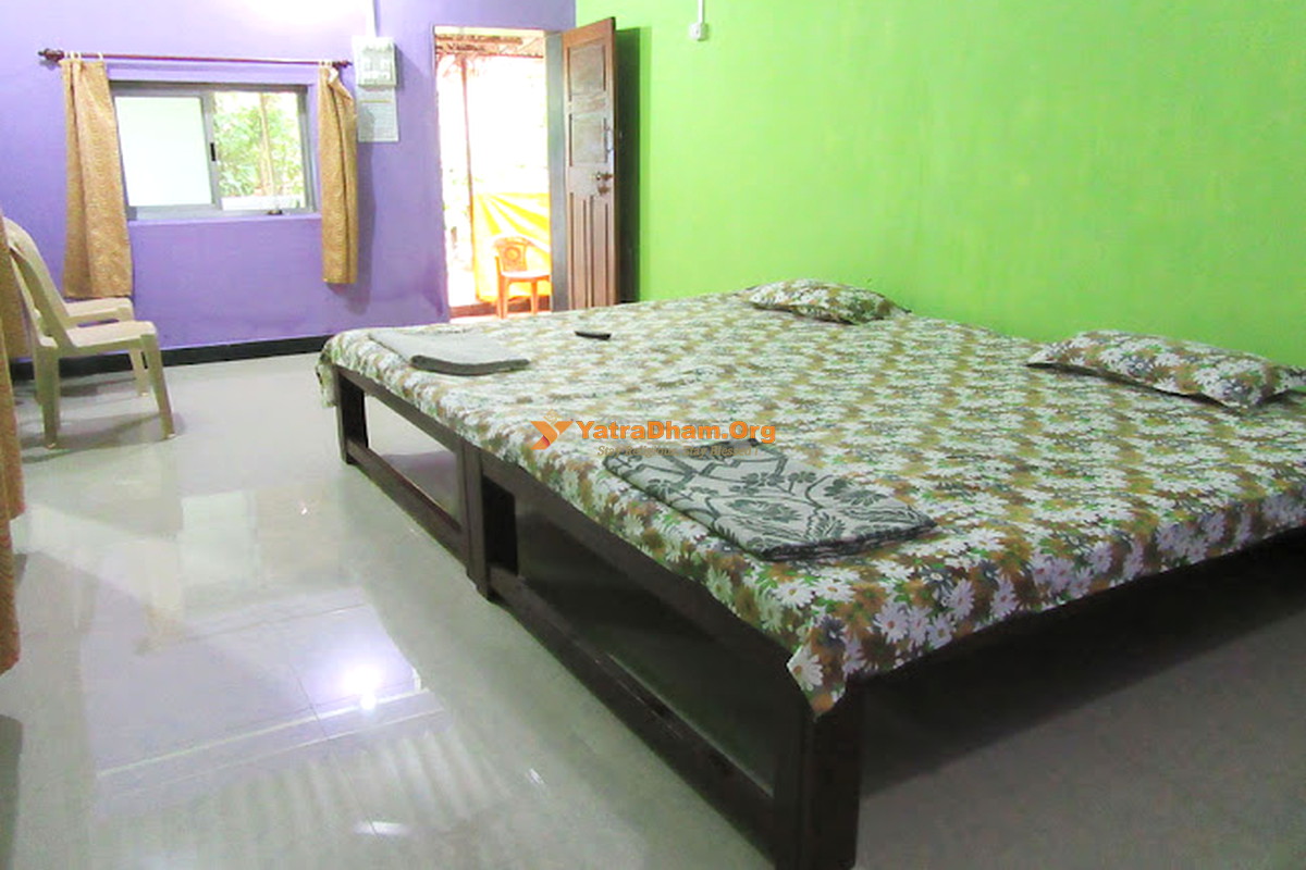 Shelatkar Niwas Malvan 2 Bed Non AC Deluxe Room