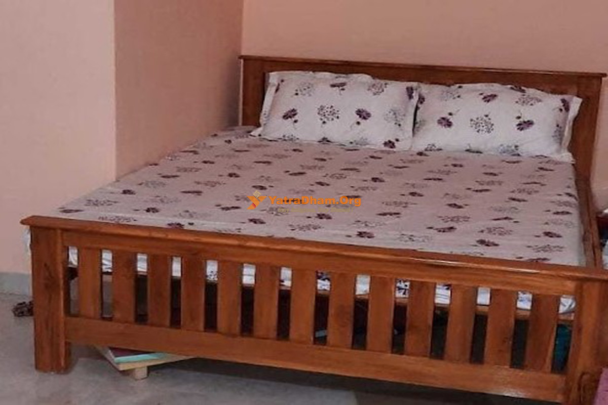 Ganga Guest House Vellore Room