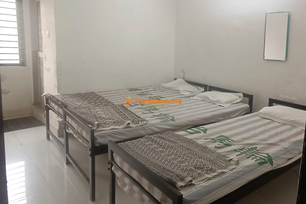 Shri Vishwakarma Luhar Atithi Bhavan Somnath Room