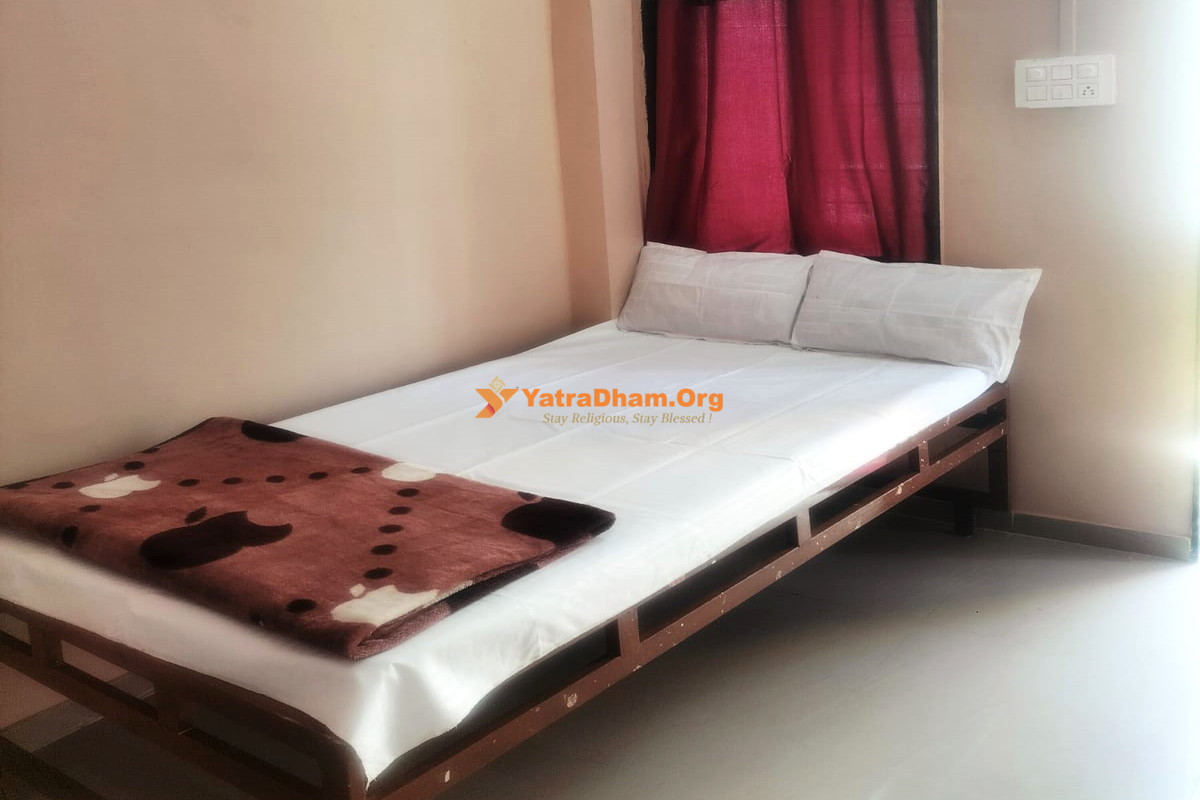 Saptashrungi Aai Mauli Lodging Room View