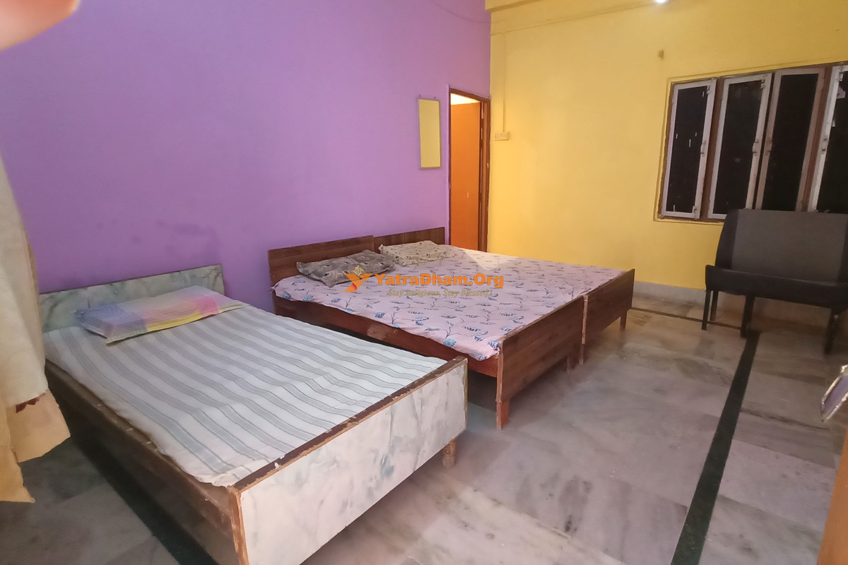 Madhusudan Kripa Dharamshala Mathura 3 Bed Room
