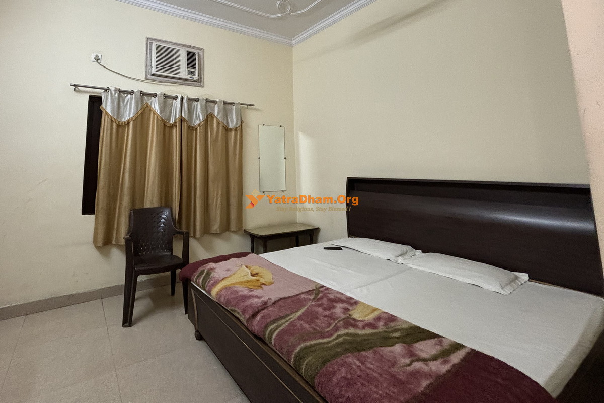 Hotel Bhagirath Varanasi 2 Bed Room