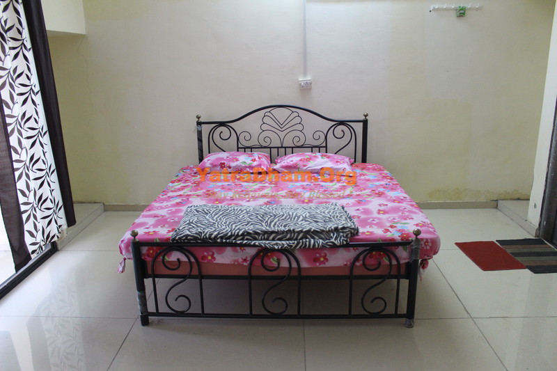 Shri Mahadaba Patil Maharaj Dharamshala Narsinhwadi (Kolhapur) 2 Bed non-AC Room
