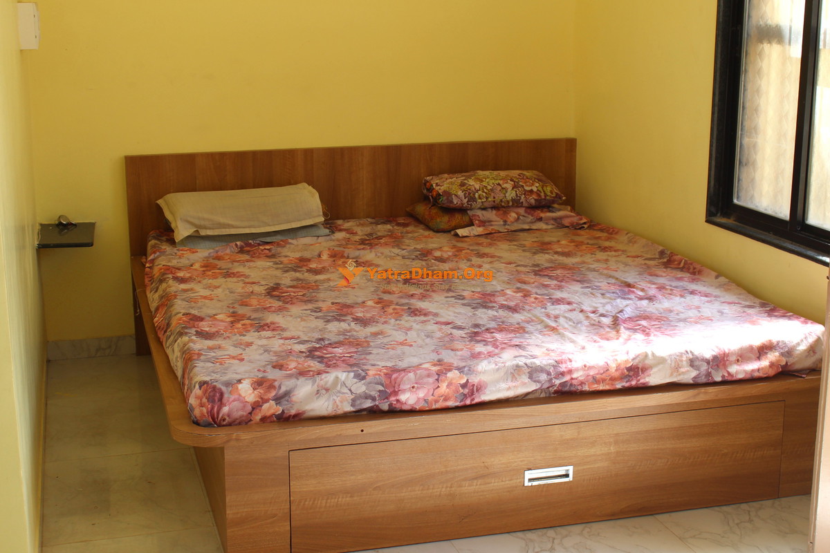 Mahaprabhuji Bethakji Dharamshala Pandharpur Room