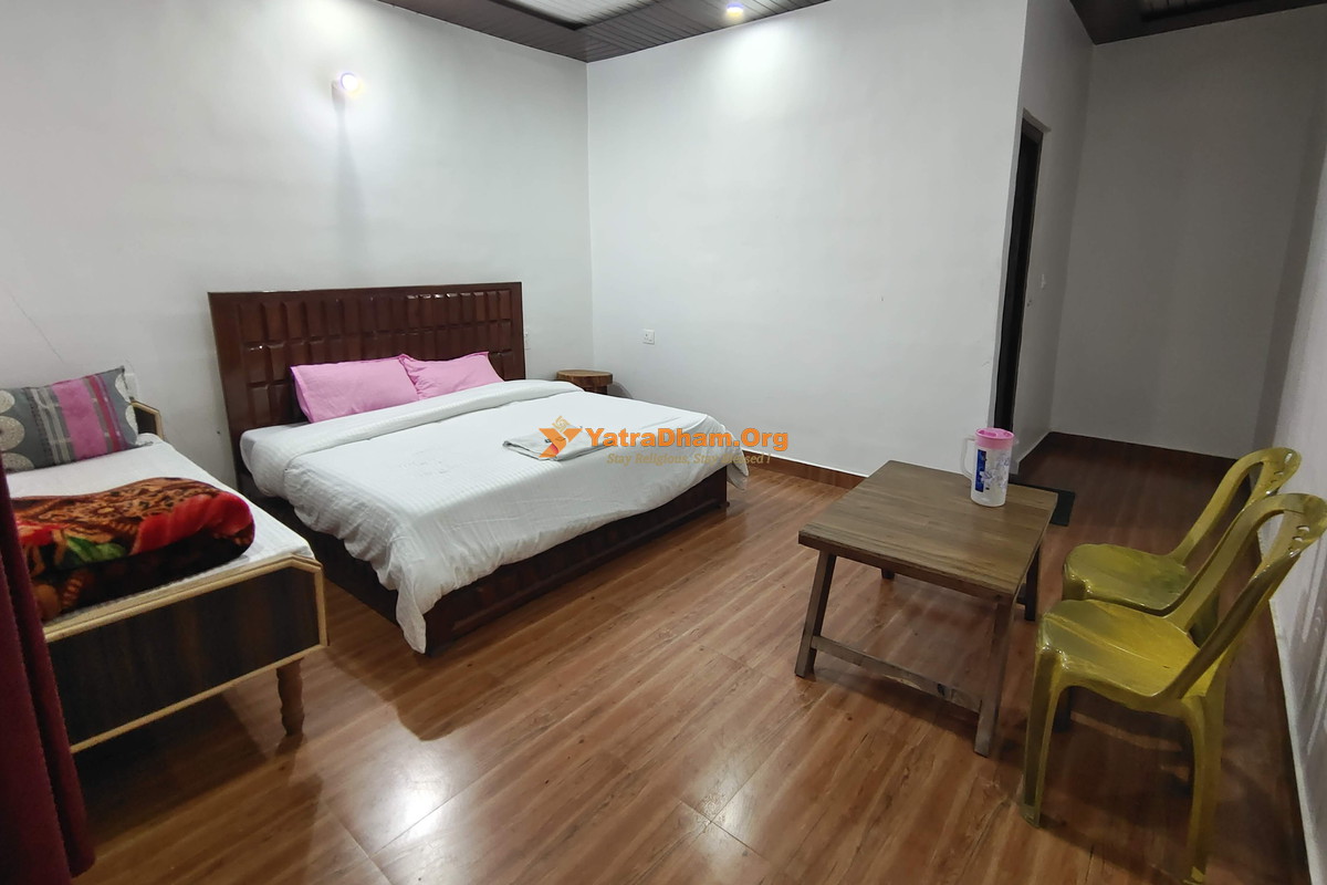 Behl Forest Retreat Phata Kedarnath 3 Bed Room View