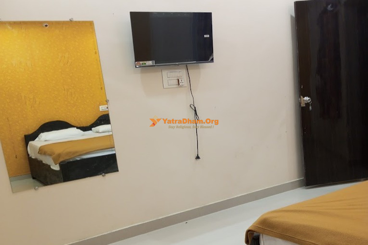 Sri Veda Lodge Kaleshwaram 2 Bed Room