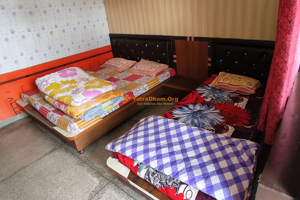 Shri Krishna Pranami Aksharatith Dham Haridwar 3 Bed Room
