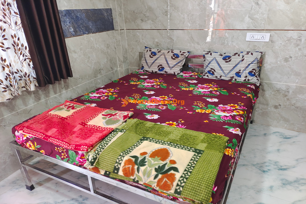 Saptashrungi Hotel Shiv Gorakh 2 Bed Room View