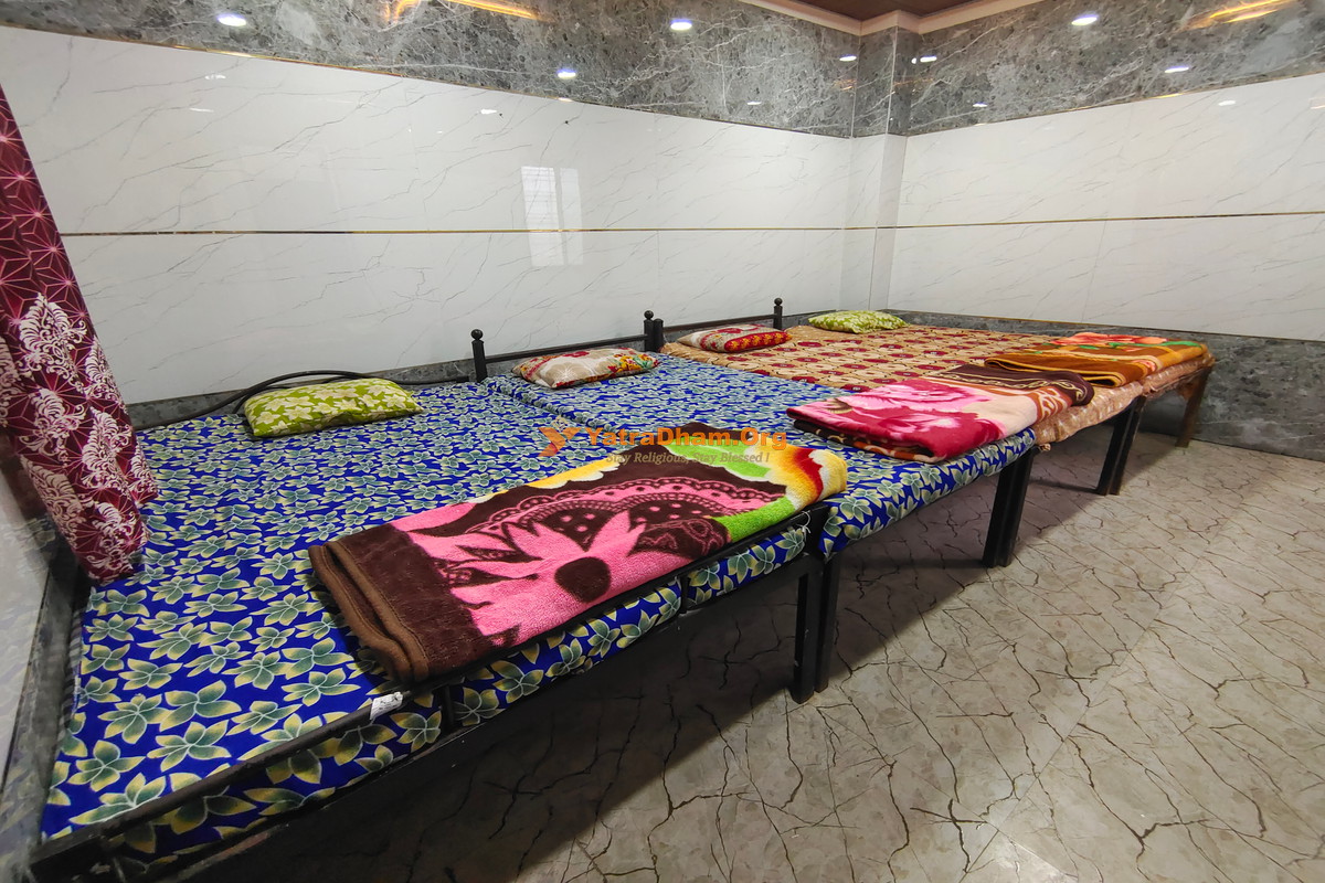 Saptashrungi Saptashrungi Nivas Lodging Room