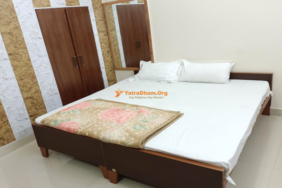 Garg Homestay Ayodhya 2 Bed Room