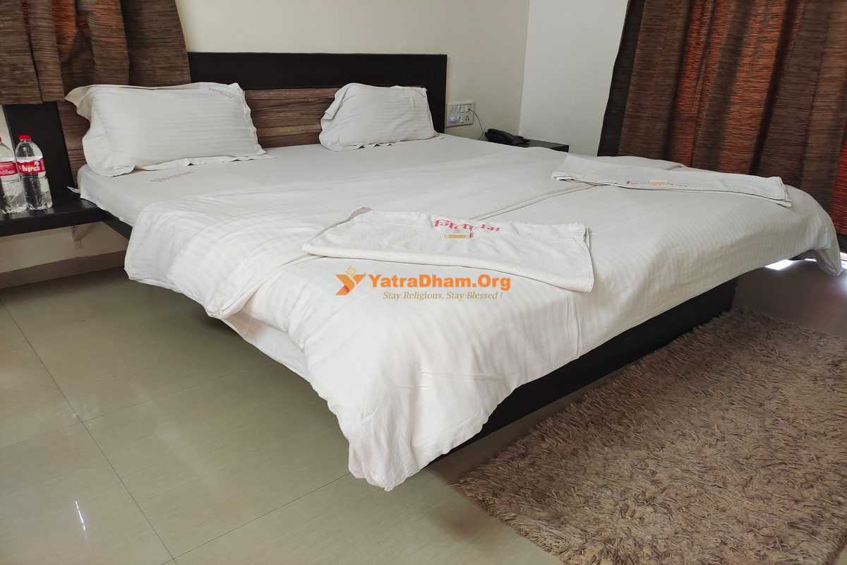 Hotel Neelayam Garden Ozar (Pune) 2 Bed Room