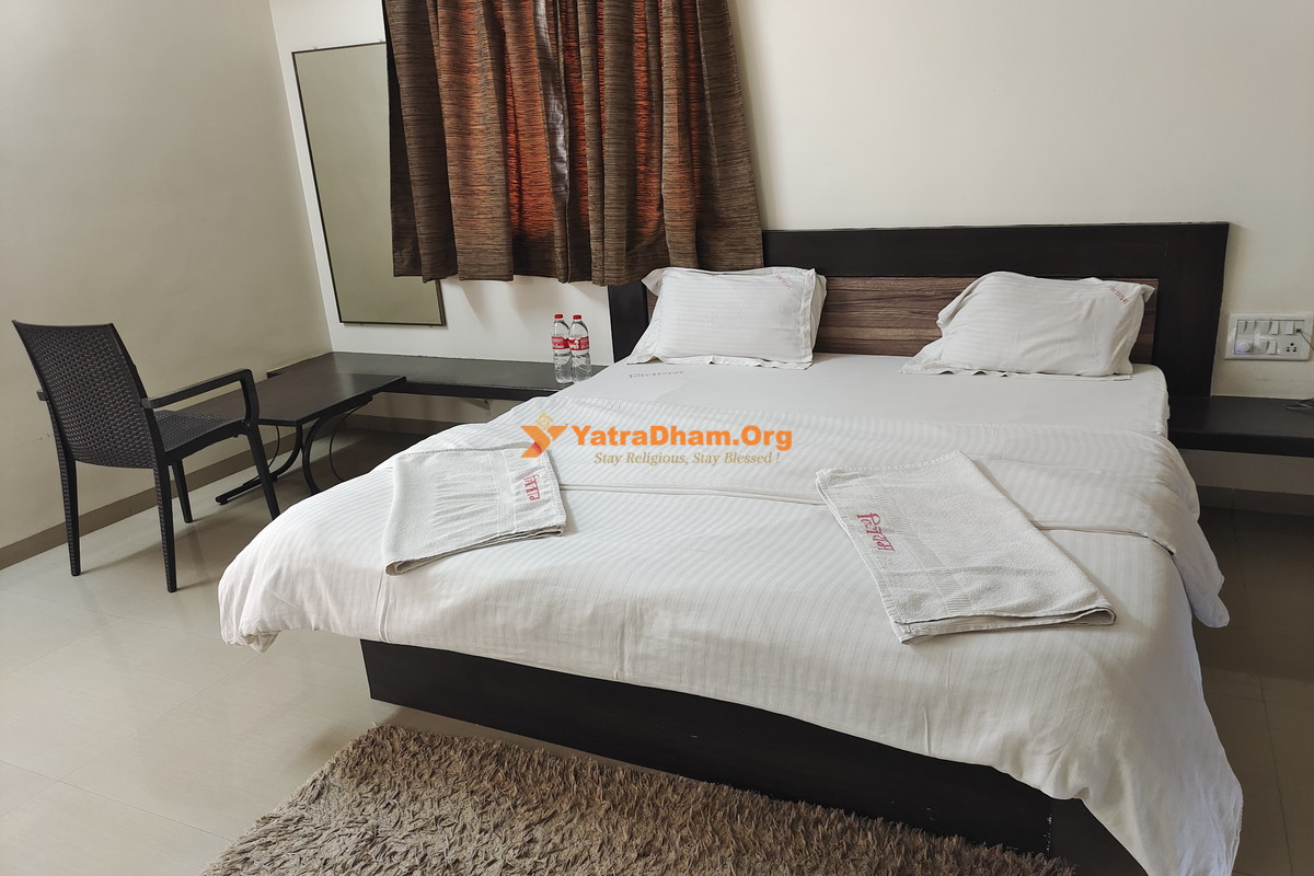 Hotel Neelayam Garden Ozar (Pune) 2 Bed Room