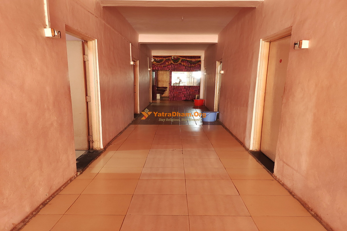 Mangalmurti Bhakta Niwas Ozar (Pune) Lobby