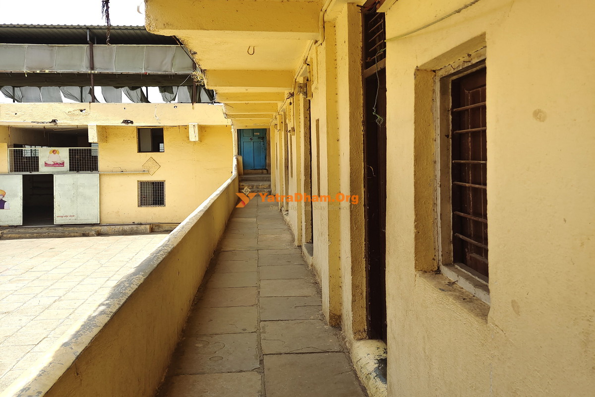 Alandi Devi Das Dharamshala Bhakt Niwas Room View