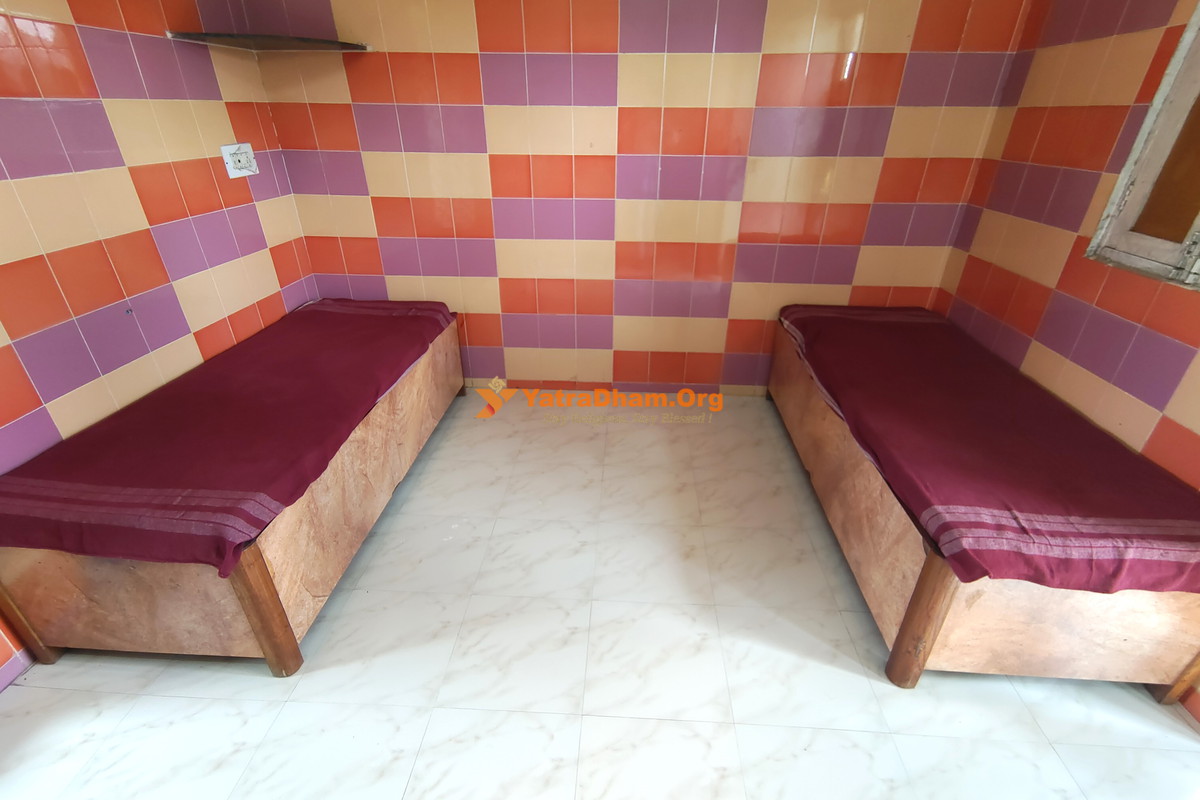 Janhavi Bhakt Niwas Alandi 2 Bed Room