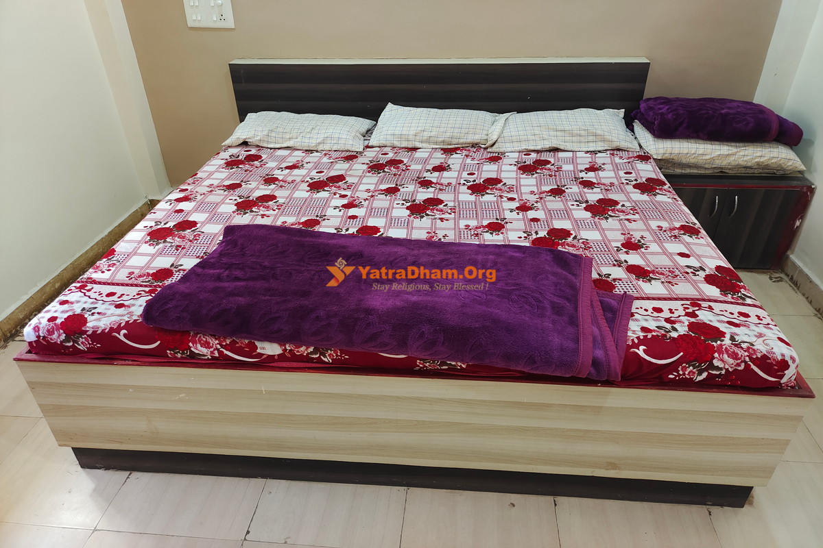 Shree Bhakt Nivas Morgaon 3 Bed Room