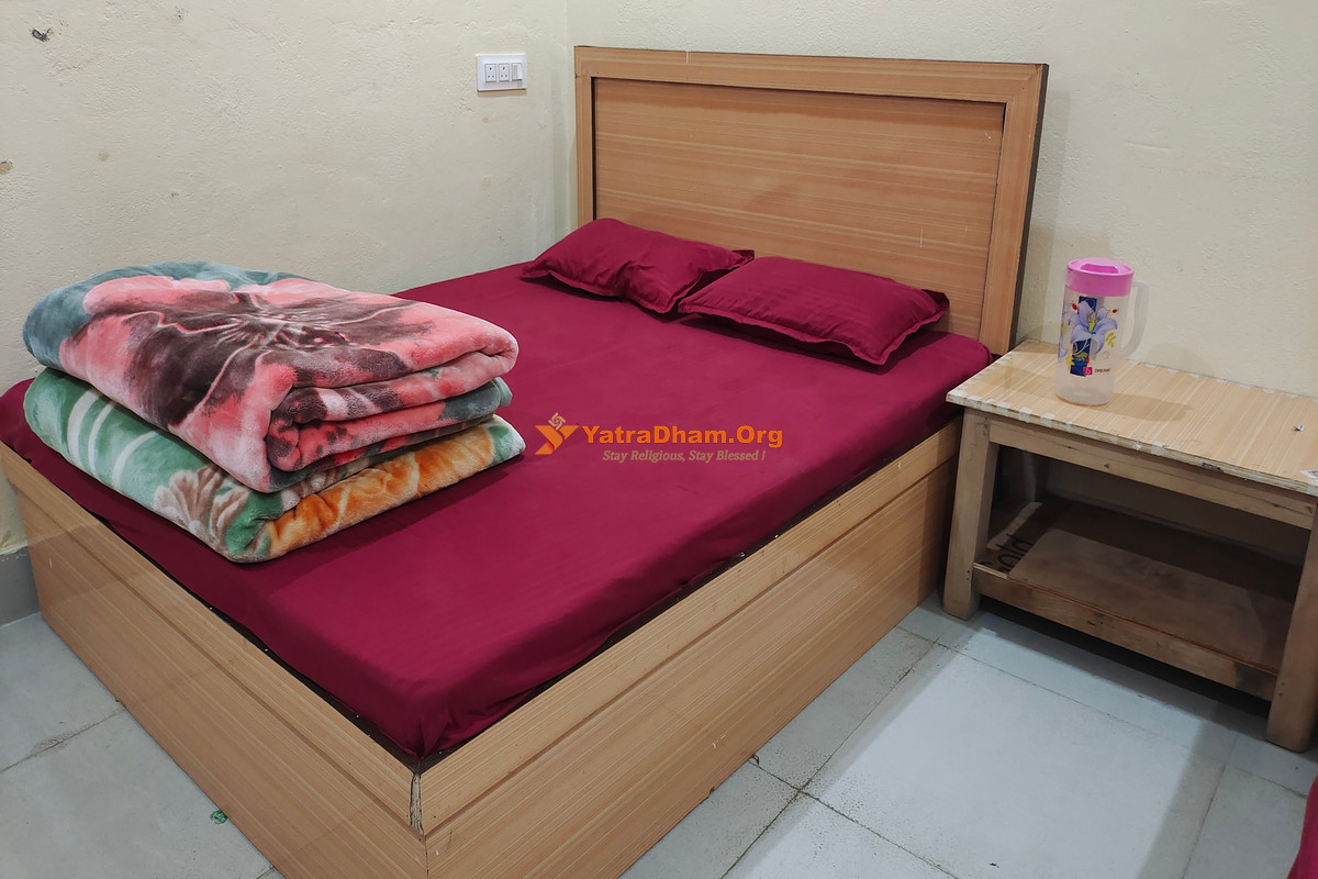 Hotel Sunil Gaurikund 2 Bed Room View