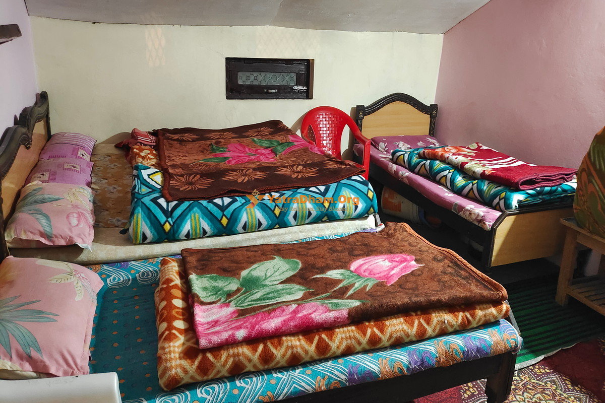 Kedarnath Hazari Bhavan Room View