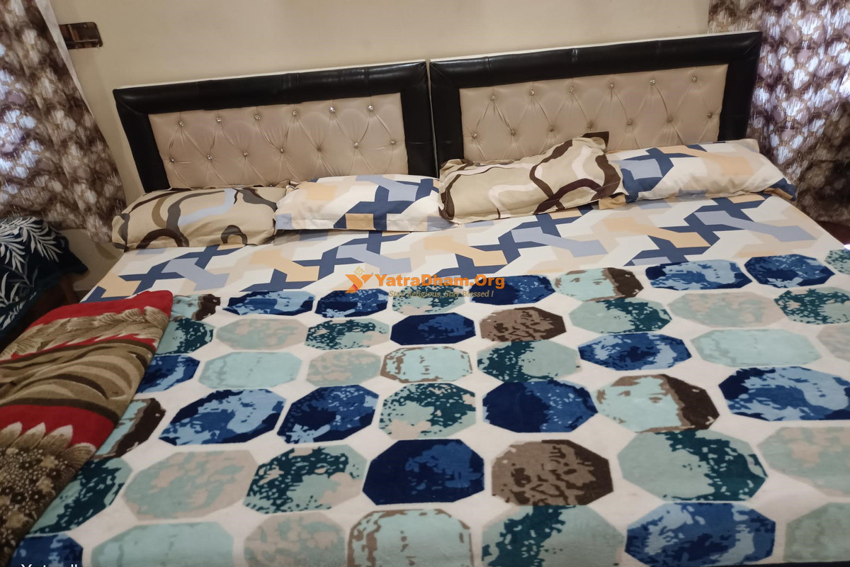 Bhagwati Homestay Ayodhya Room