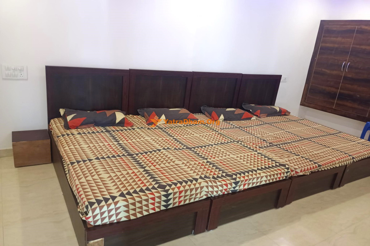 Shivam Home Stay Ayodhya Room View