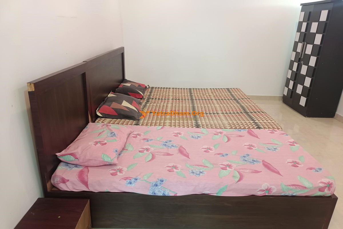 Shivam Home Stay Ayodhya Room View