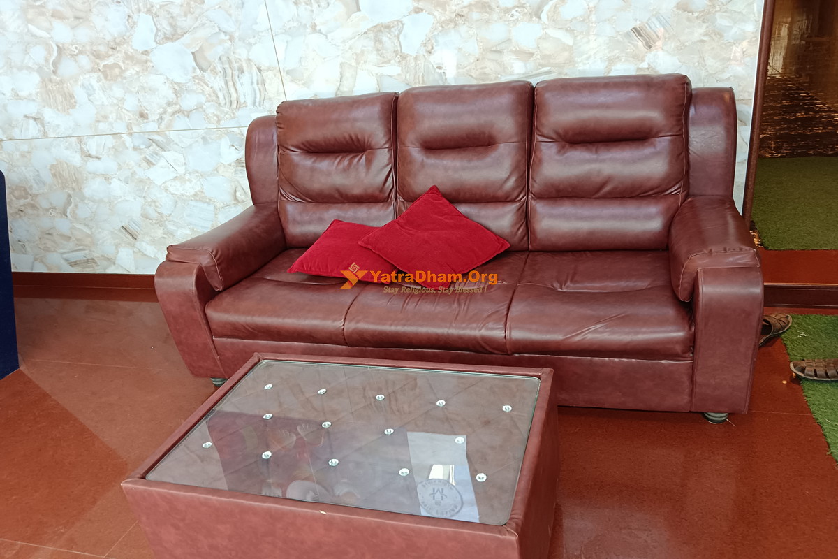 Rameshwaram Hotel Visakan Seating Area View