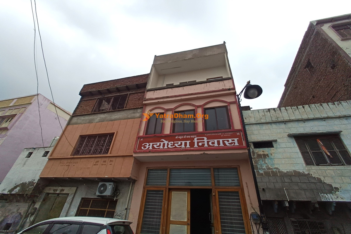 Ayodhya Niwas Mathura Building