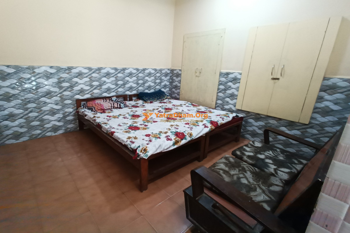 Barsana Bareilly Wali Dharamshala 2 Bed Room View