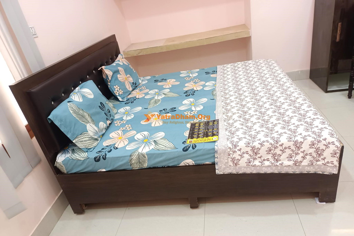 Asha Homestay Ayodhya 2 Bed Room