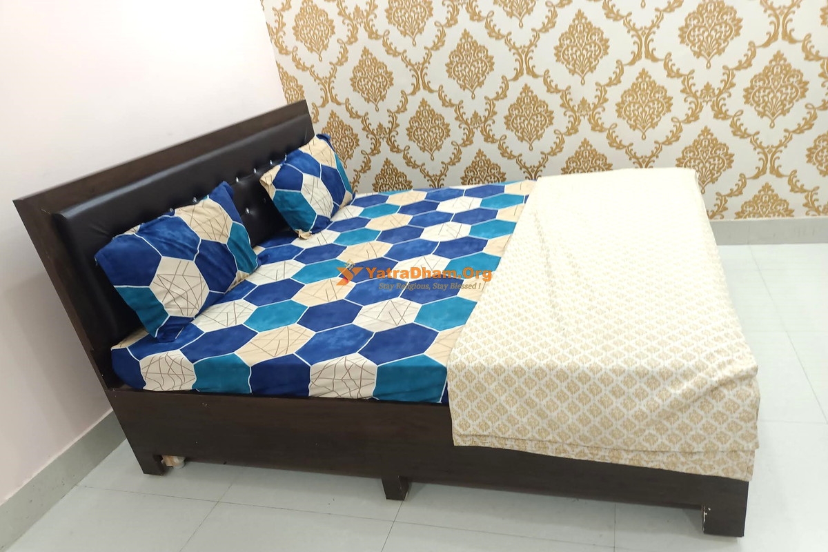 Asha Homestay Ayodhya 2 Bed Room