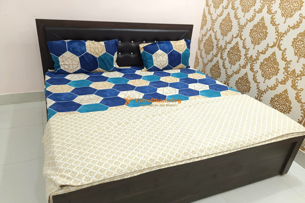 Asha Homestay Ayodhya 2 Bed Room