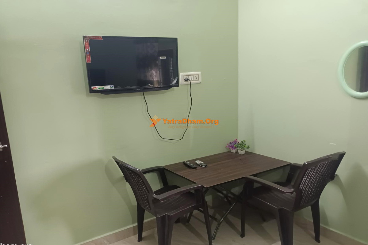 Prakash Homestay Ayodhya 2 Bed Room
