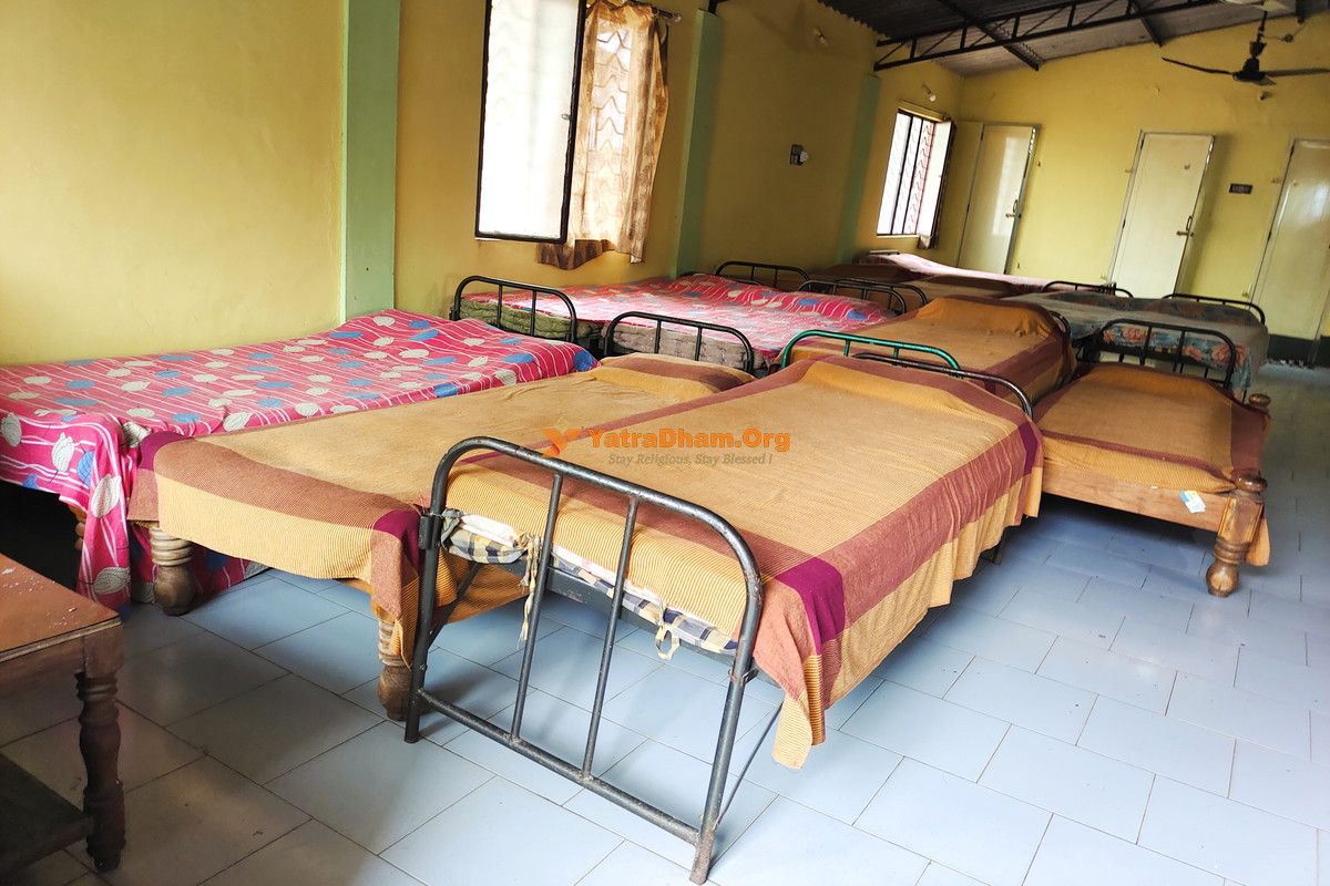 Sringeri Padmashree Lodge Dormitory Hall View