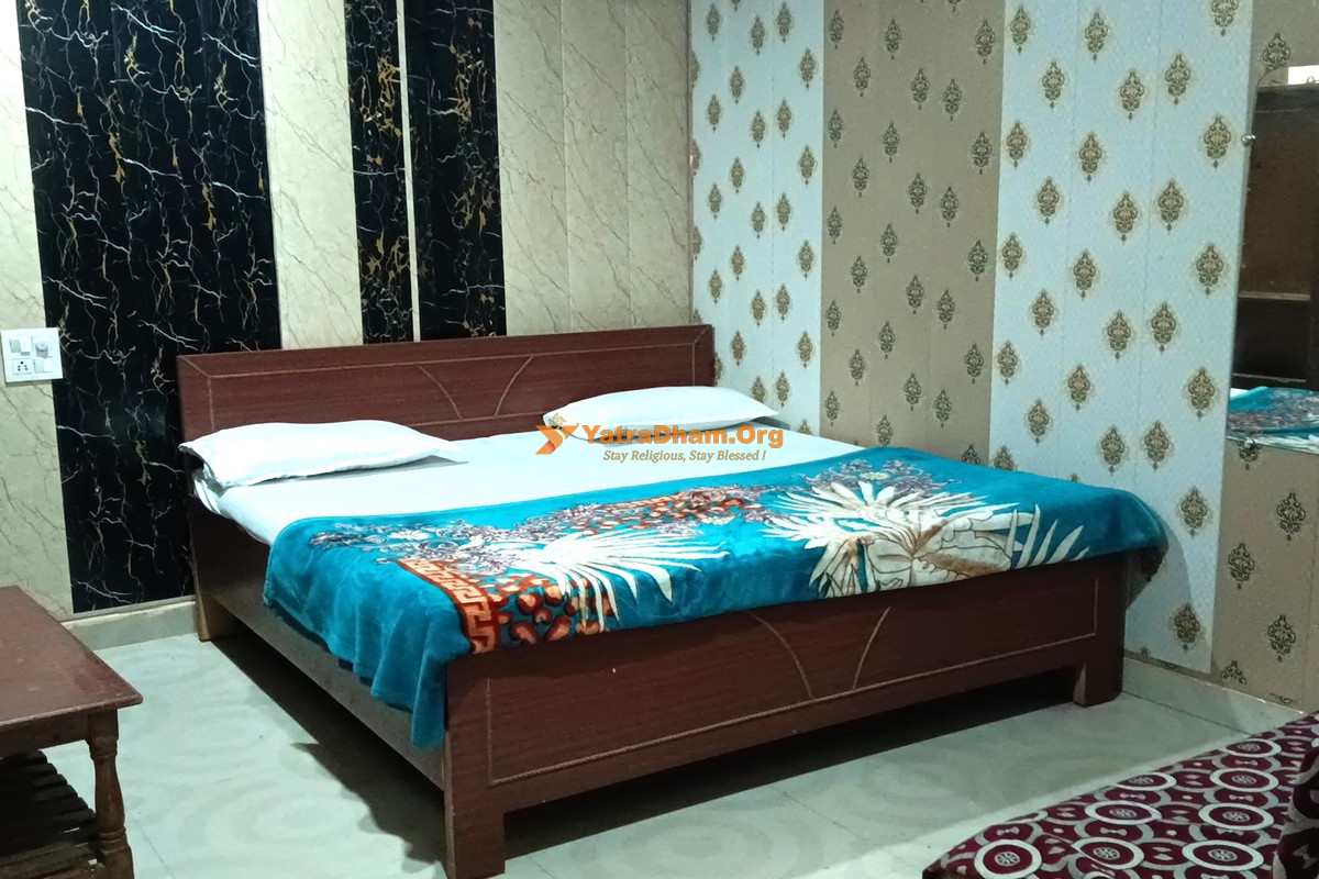 Chitrakoot Shivhare Palace 2 Bed Room View