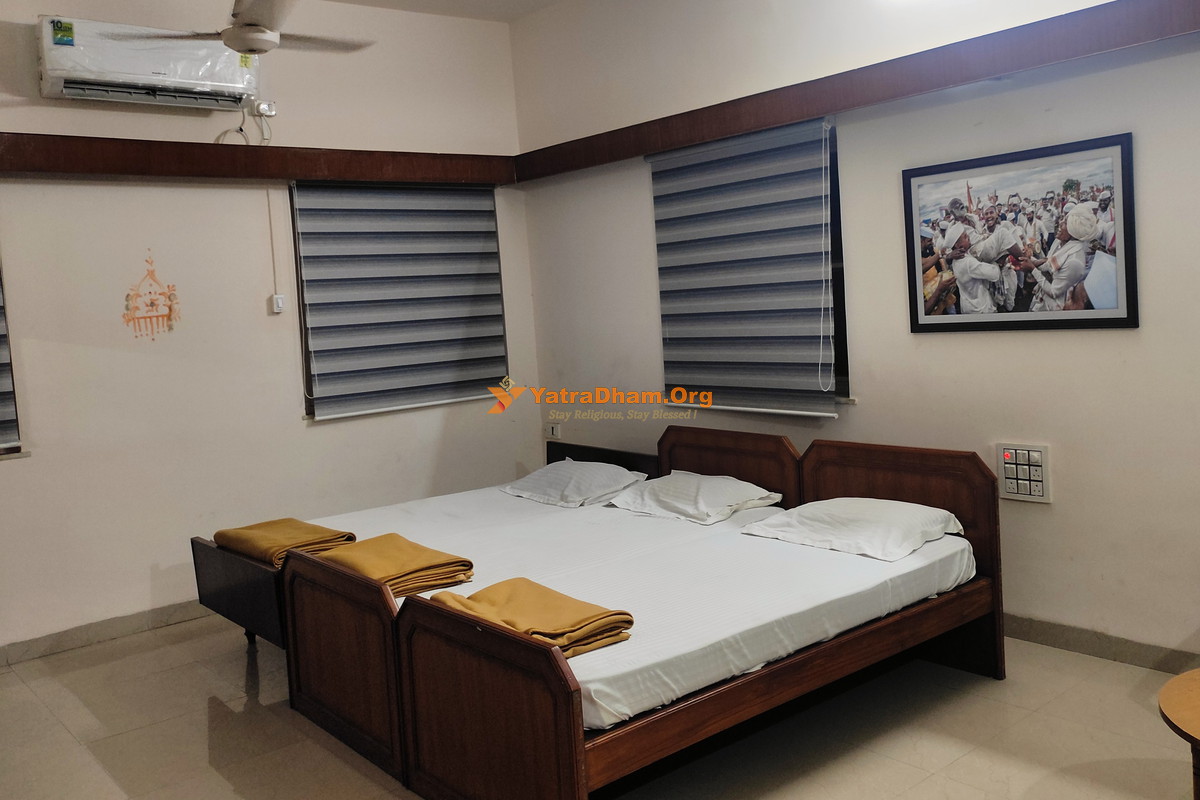 Birla Mangal Niketan Dharamshala Pandharpur 3 Bed Room