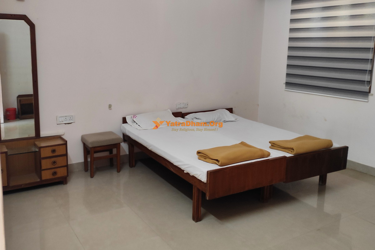 Birla Mangal Niketan Dharamshala Pandharpur 2 Bed Room