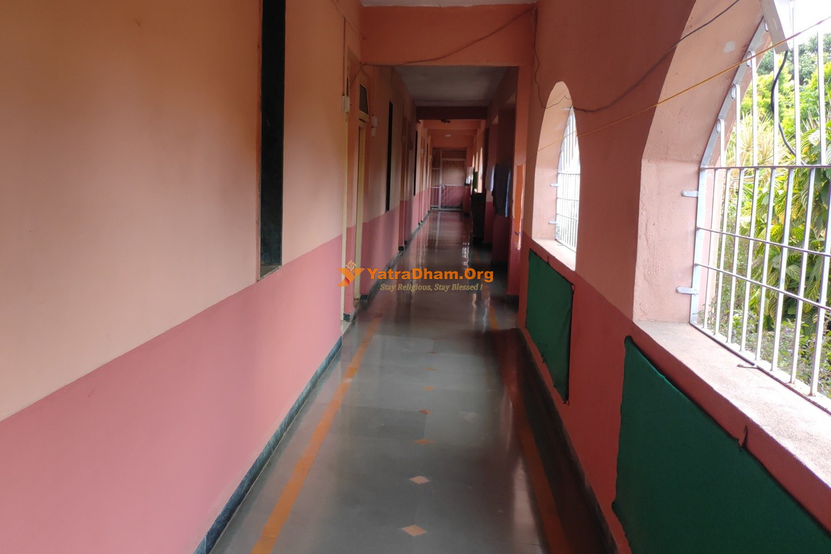 Siddhagiri Math Guest House Kaneri Lobby View