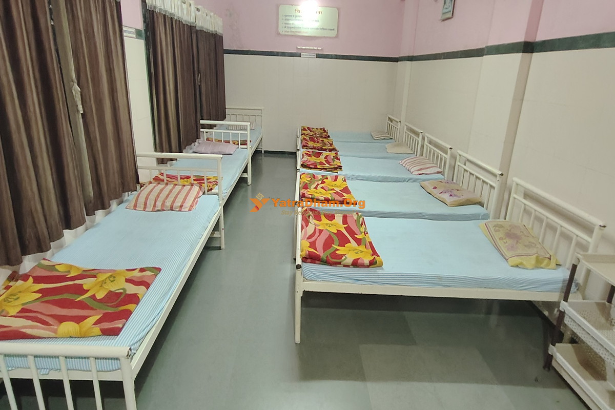 Shrimad Swami Samarth Sevakari Niwas (Dattdham) Trimbakeshwar 8 Bed Room View