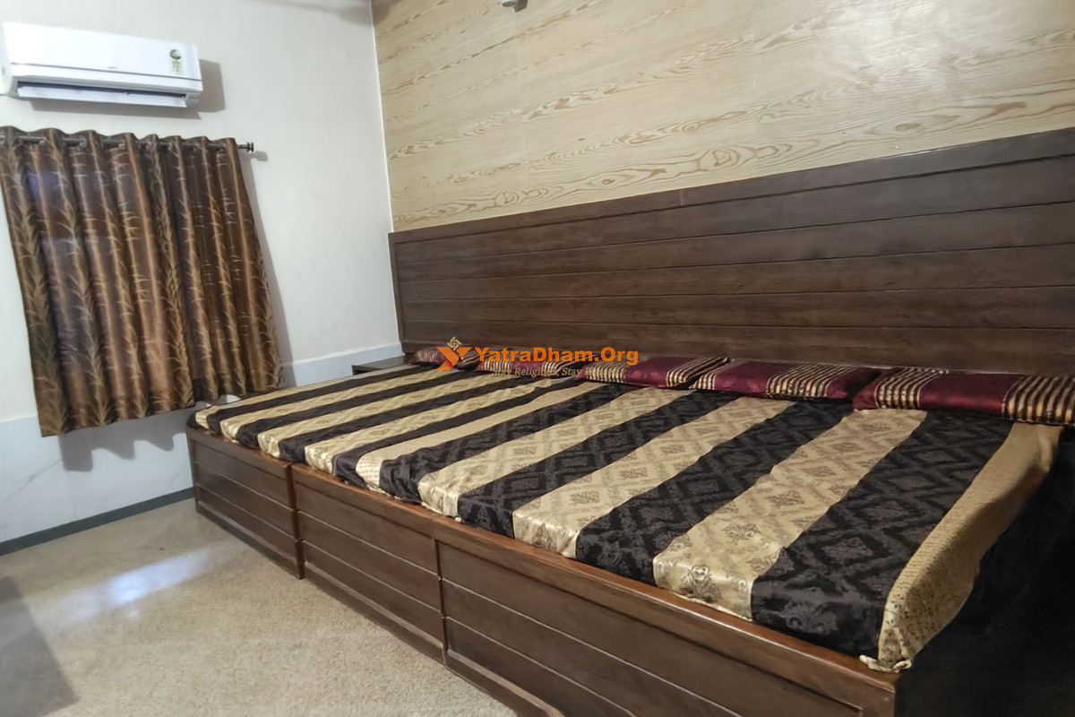 Vijay Dharamshala Kaila Devi 4 Bed Room