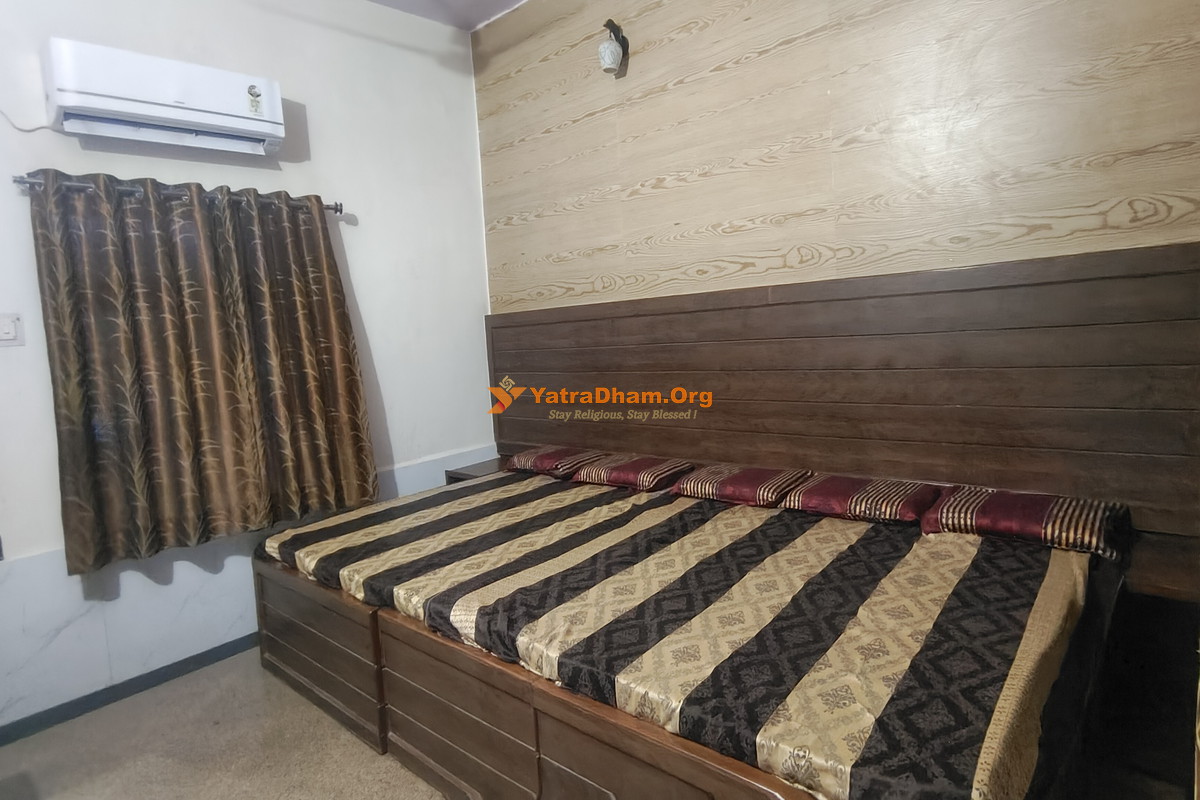 Vijay Dharamshala Kaila Devi 4 Bed Room