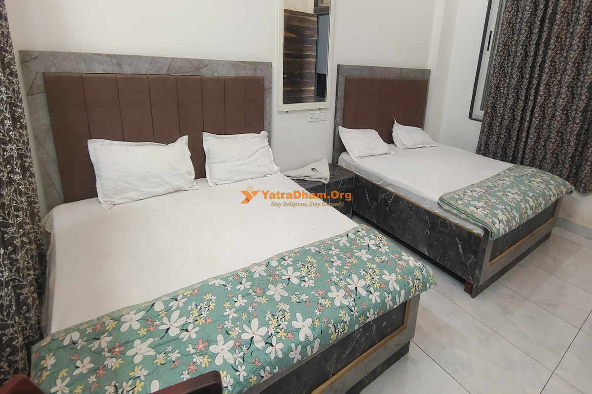 Jai Bajrang Yatri Niwas Kaila Devi 4 Bed Room View