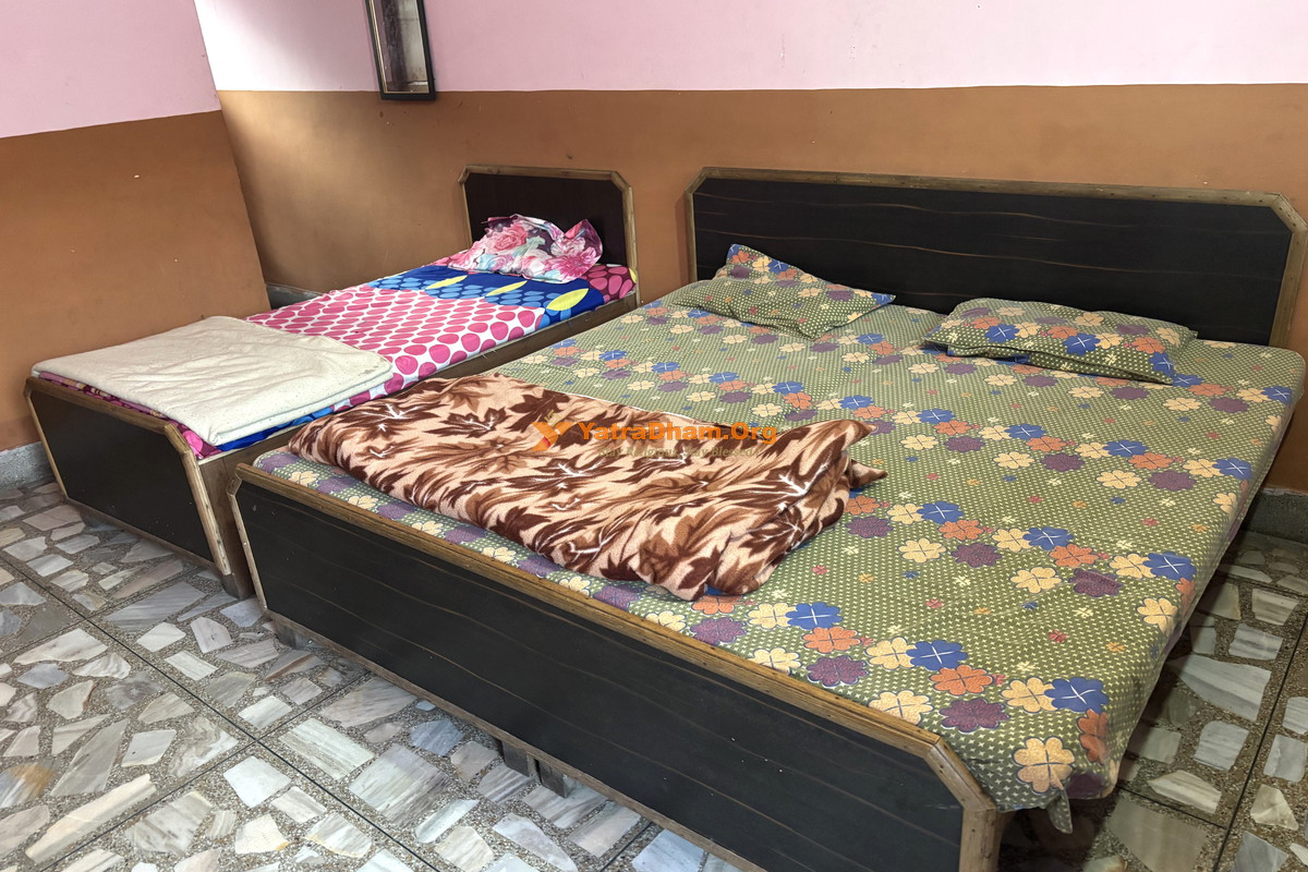Sant Mandal Ashram Haridwar (Near Har Ki Pauri) 3 Bed Room View
