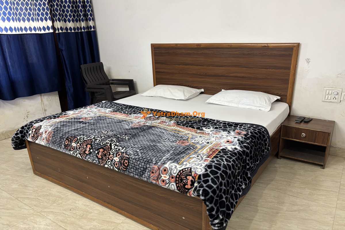 Shree Agrasen Dham Dharmshala Haridwar 2 Bed Room View