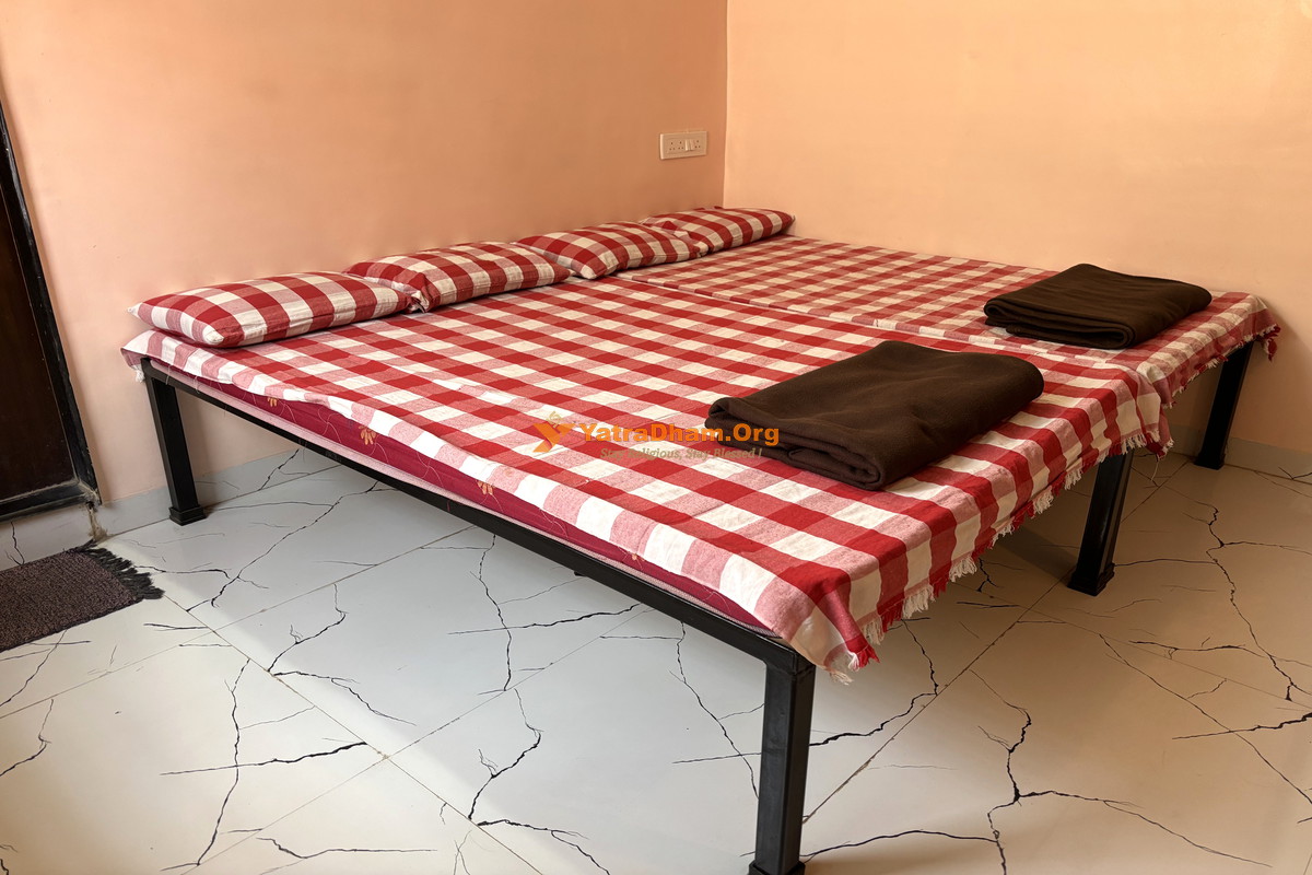 Aaisaheb Bhakt Niwas Tuljapur Room View