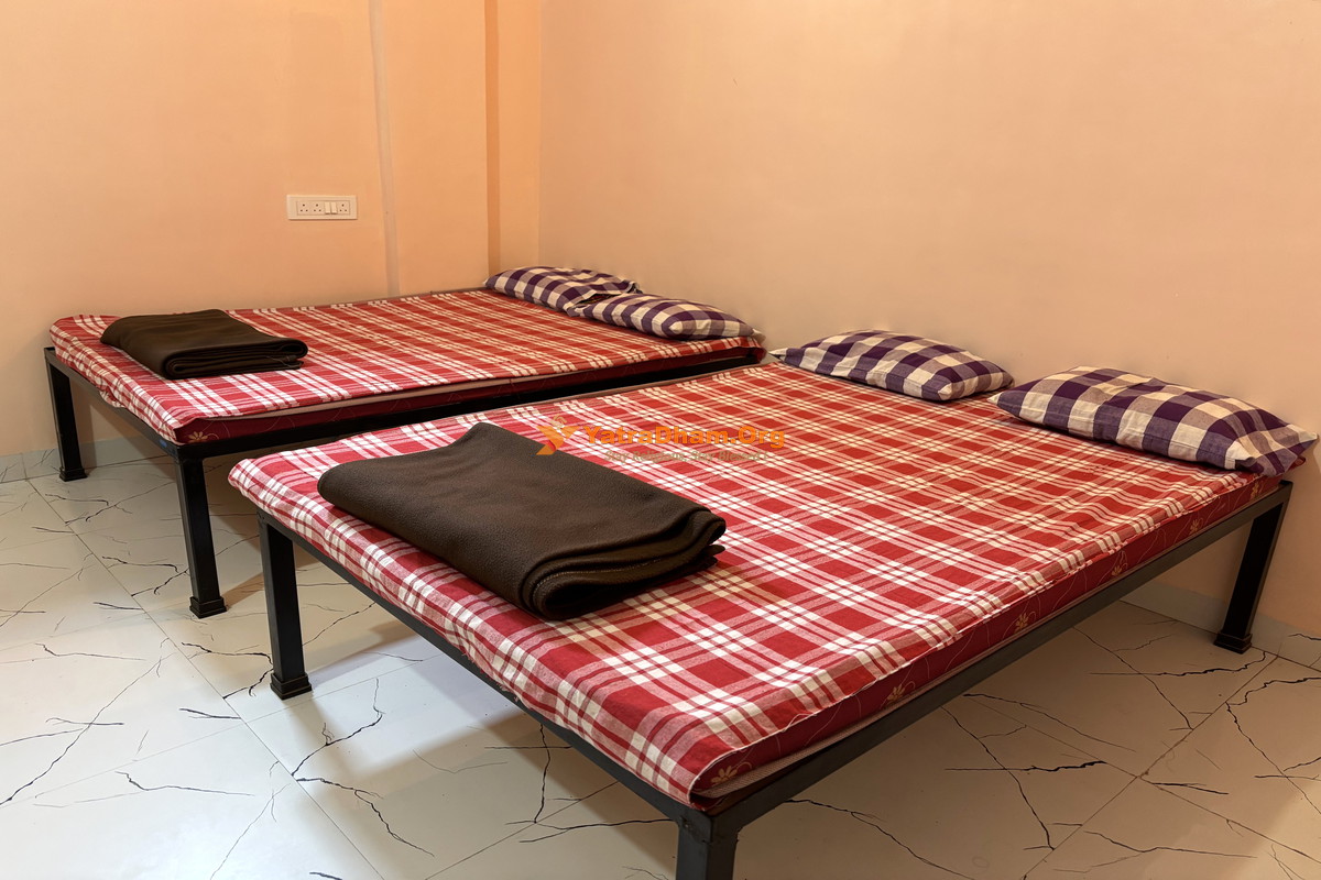 Aaisaheb Bhakt Niwas Tuljapur Room View