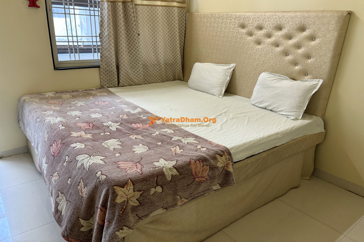 Bita Bhakt Niwas Tuljapur Room View