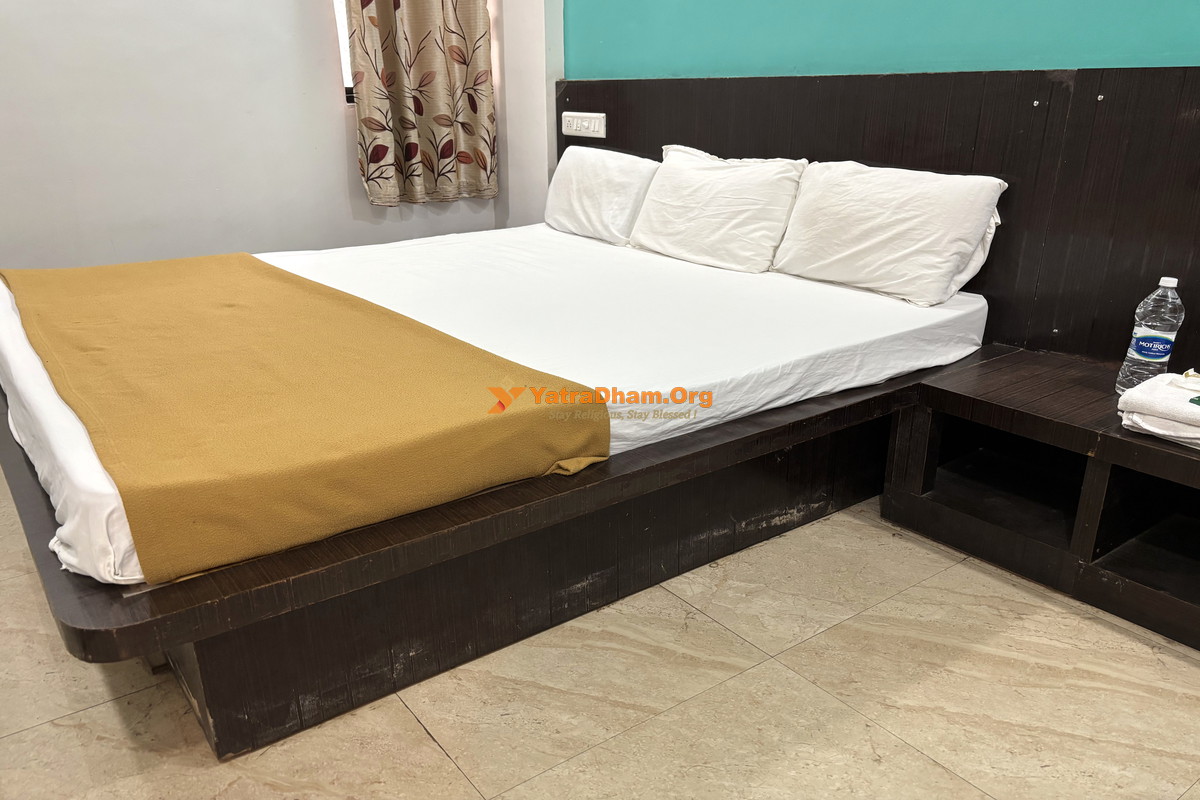 Bhavani Chatra Yatri NIwas Tuljapur 2 Bed Room View