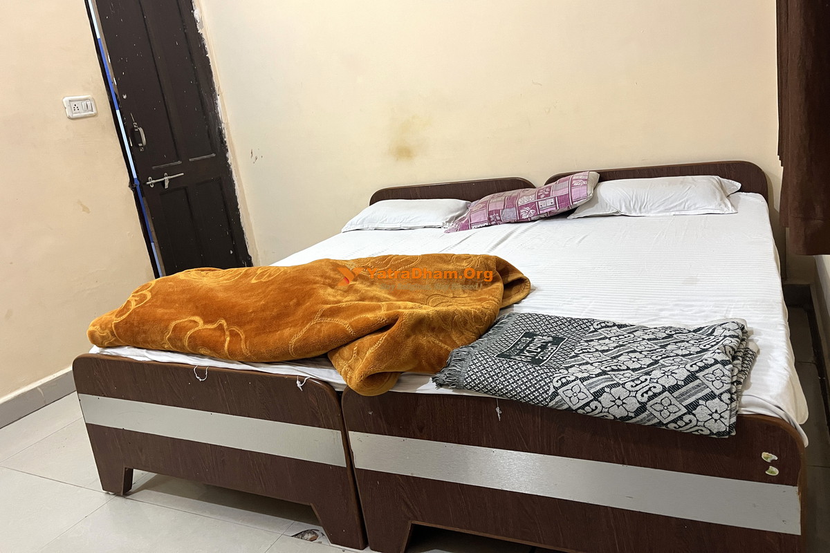 Gujarati Samaj Dharamshala Ujjain 2 Bed Room View